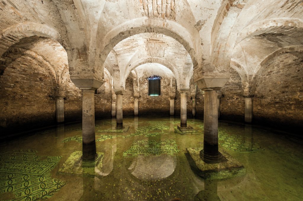 Cripta della Basilica di San Francesco (Ravenna)