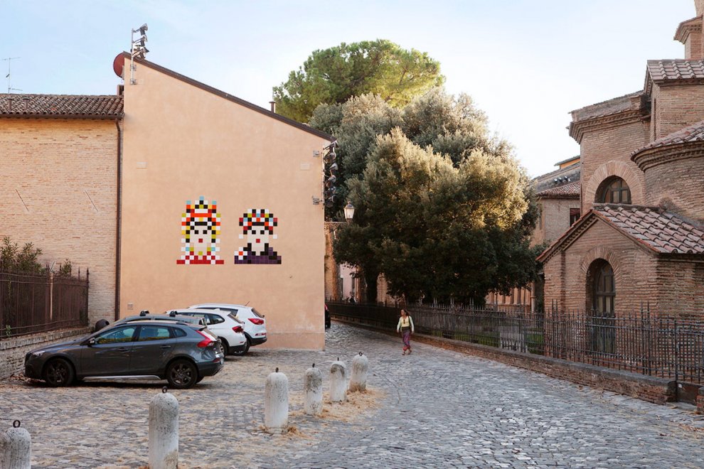 Invader's removed mosaic: Justinian and Teodora