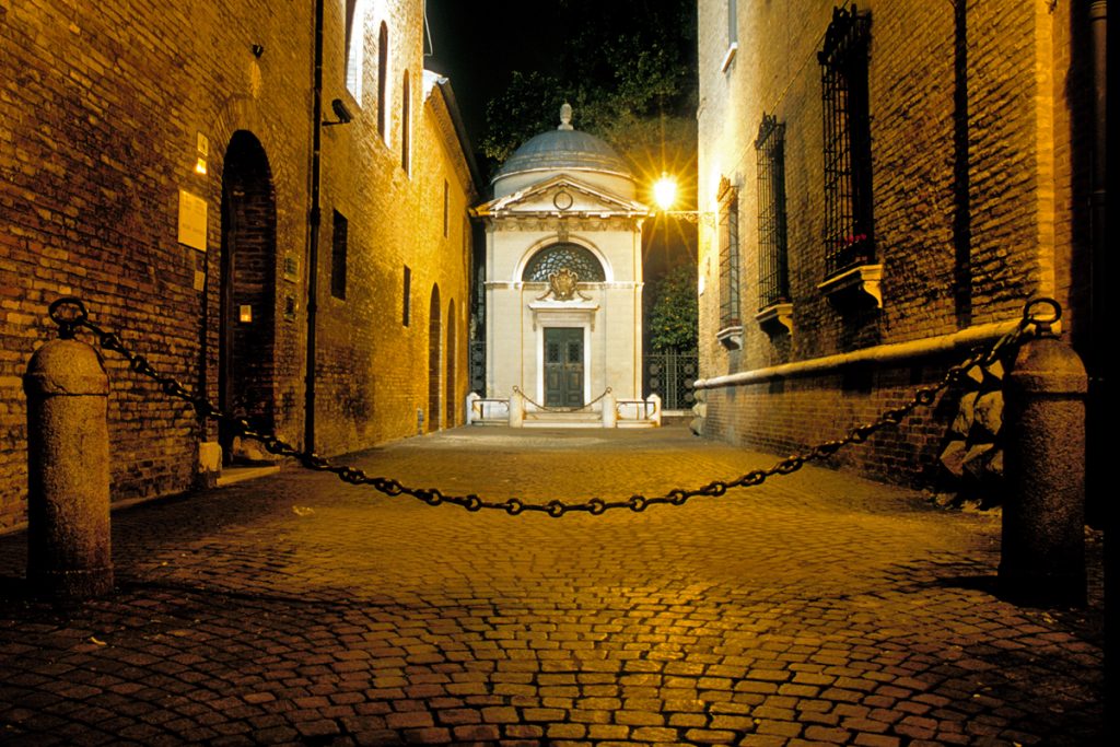 Dante's tomb, Ravenna