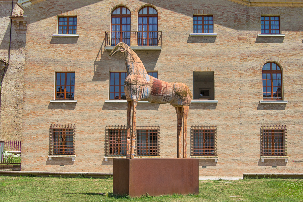 Il Cavallo di Mimmo Paladino | Ph. © Archivio Ravenna Turismo