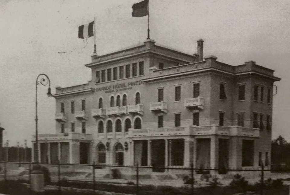 Grand Hotel Pineta - Marina di Ravenna (1930)