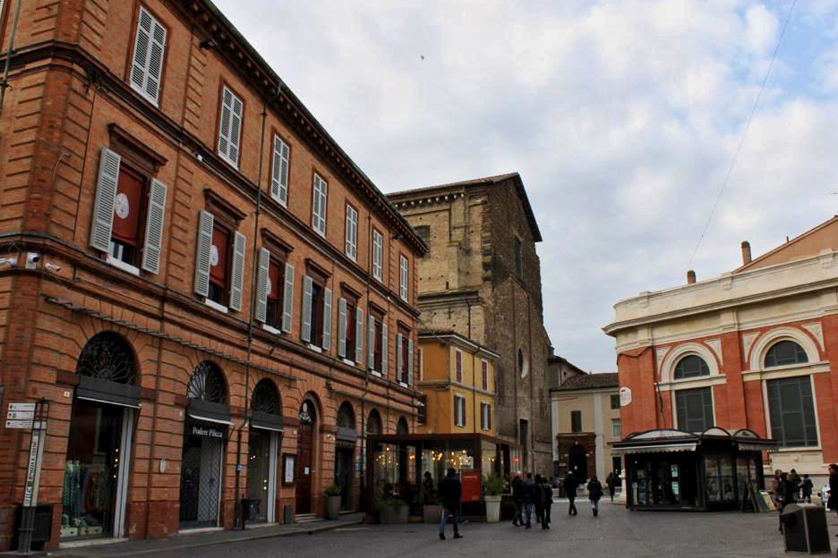 Piazza Andrea Costa