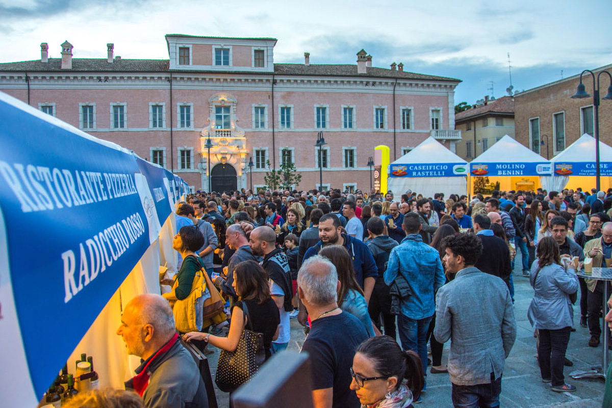 Festa del cappelletto in Piazza Kennedy