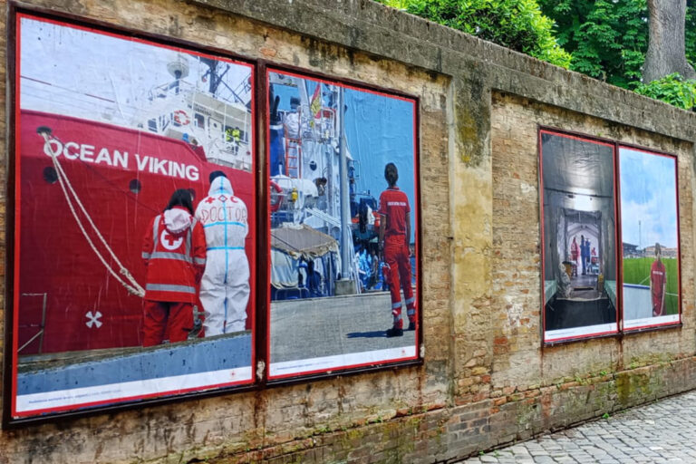 Via Zirardini Open-air Gallery Croce Rossa: volontari in azione