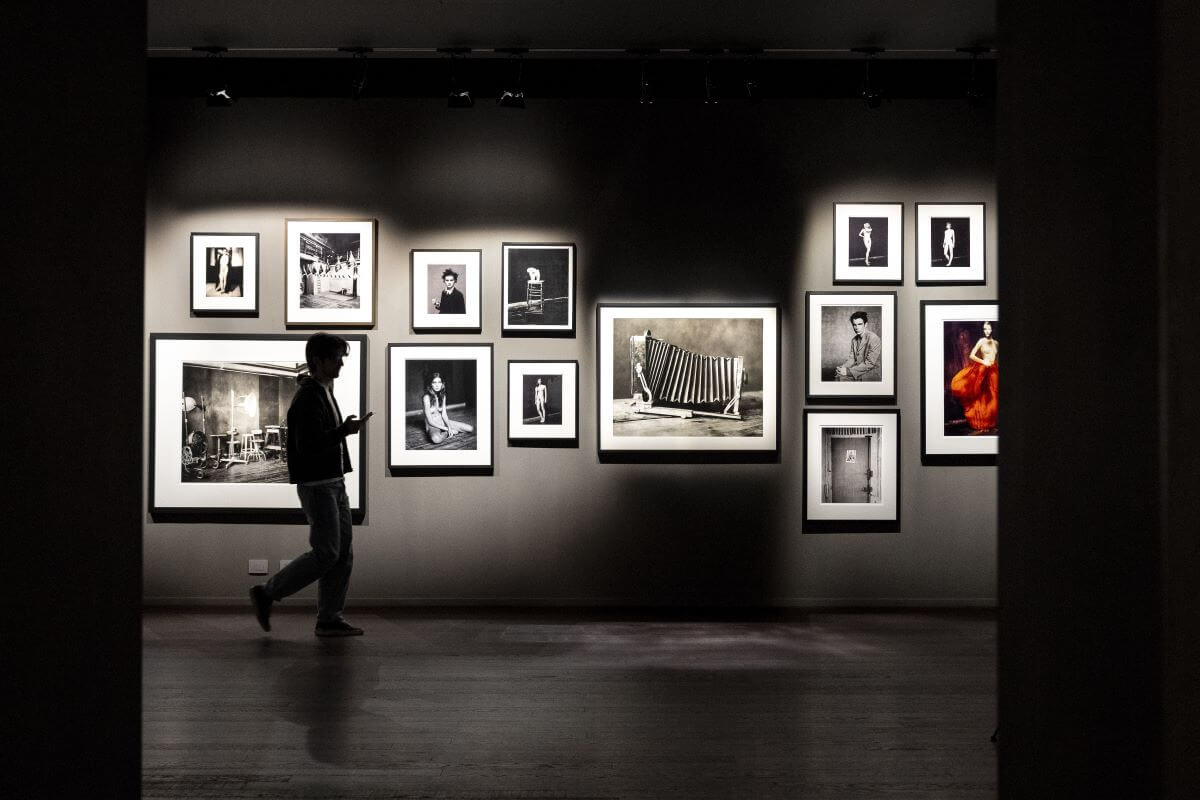 Foto dell'interno della Galleria Roversi